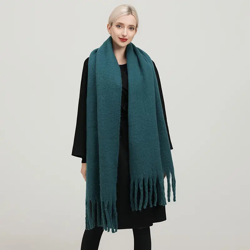 Écharpe Bleu Canard à Franges Ultra Confortable - Style et Chaleur pour l'Hiver | Accessoire Mode Indispensable