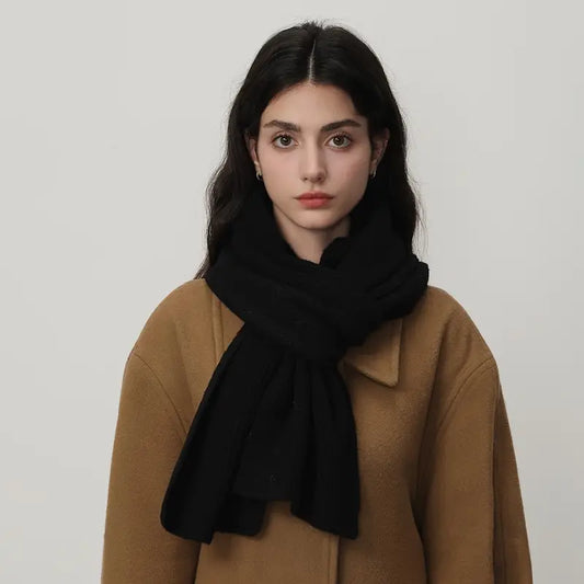Écharpe en Laine Tricotée Douce et Luxueuse Noir - Accessoire élégant et intemporel