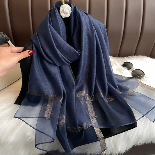 Foulard léger et élégant en mousseline bleu - Accessoire chic et raffiné