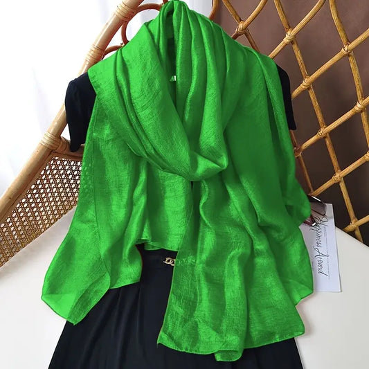 Foulard en lin naturel léger vert - Élégance raffinée et confort pour toutes les saisons