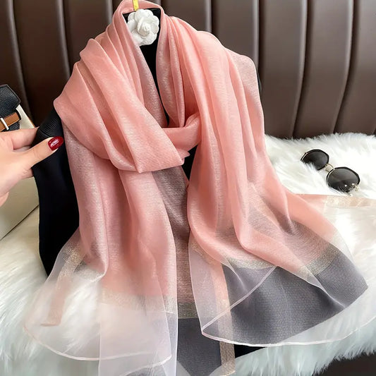 Foulard léger et élégant en mousseline rose corail - Accessoire chic et raffiné
